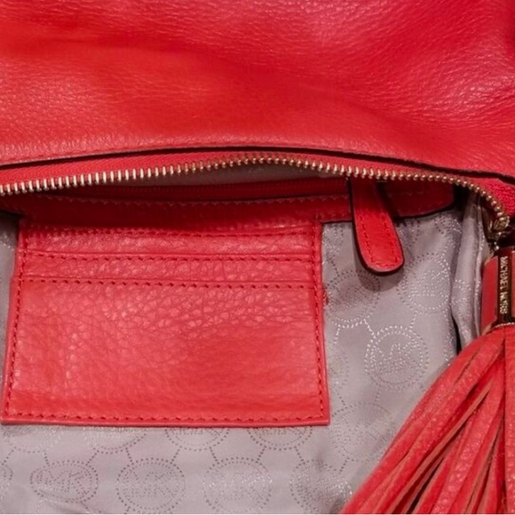 Michael Kors Small Weston Tassel Pebbled Messenger Crossbody Blood Orange & Gold - Picture 11 of 13